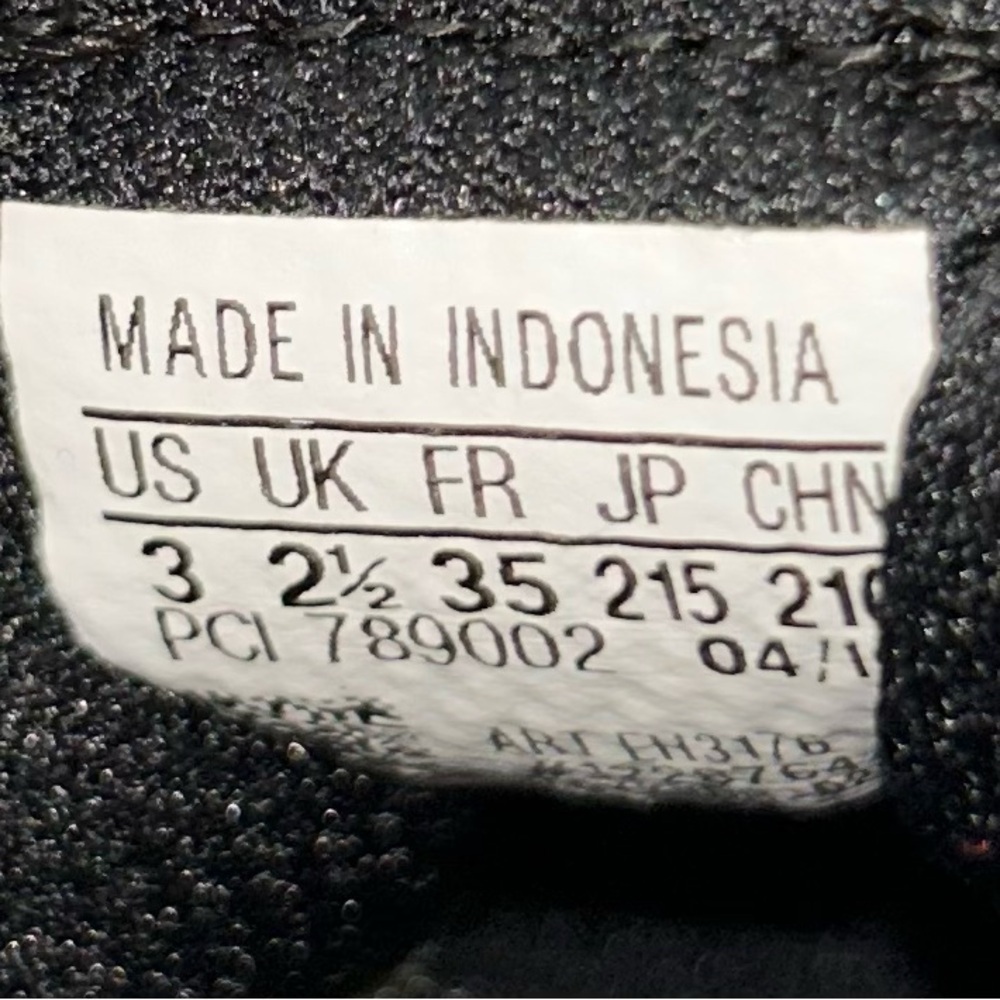 LIKE NEW! Adidas Originals ZX Flux - Kids’ Size USA 3 - Picture 10 of 10